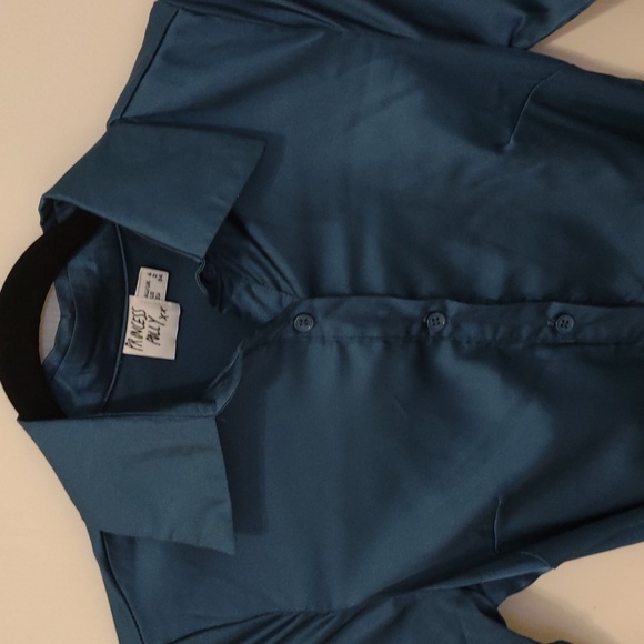 Dress - Picture 5 of 5